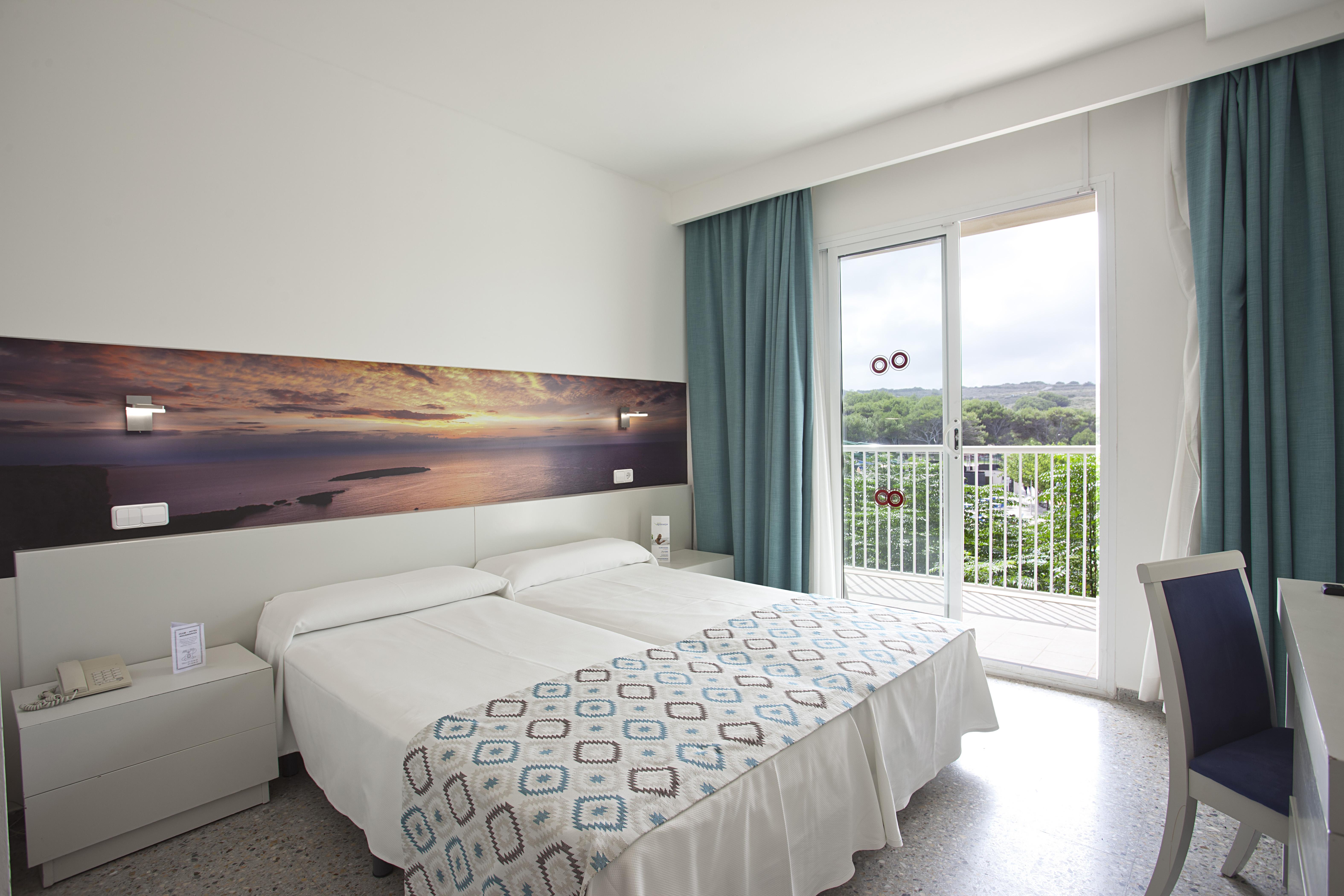 Club Hotel Aguamarina Arenal d'en Castell Exteriör bild